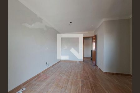 Casa à venda com 2 quartos, 129m² em Vila Carrão, São Paulo