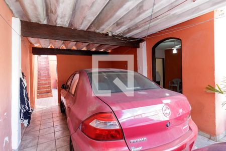 Garagem de casa à venda com 6 quartos, 200m² em Jardim Vila Formosa, São Paulo