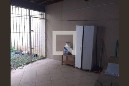 Casa para alugar com 3 quartos, 200m² em Vila Lucia, São Paulo