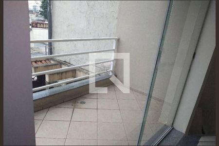 Casa para alugar com 3 quartos, 200m² em Vila Lucia, São Paulo