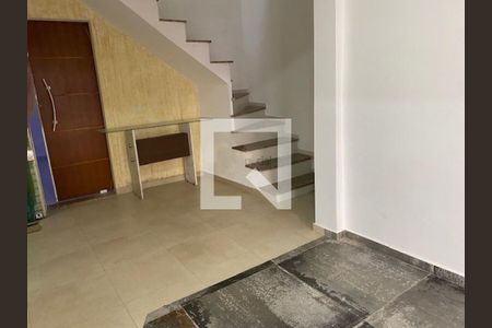 Casa à venda com 3 quartos, 130m² em Vila Fernandes, São Paulo