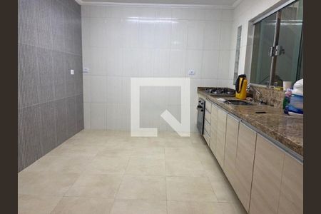 Casa à venda com 3 quartos, 130m² em Vila Fernandes, São Paulo