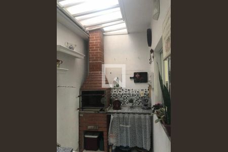 Casa à venda com 3 quartos, 110m² em Vila Carrão, São Paulo