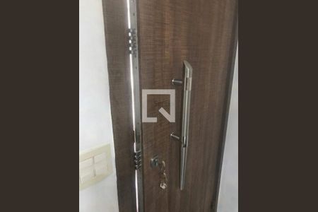 Casa à venda com 3 quartos, 110m² em Vila Carrão, São Paulo