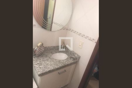 Casa à venda com 3 quartos, 110m² em Vila Carrão, São Paulo