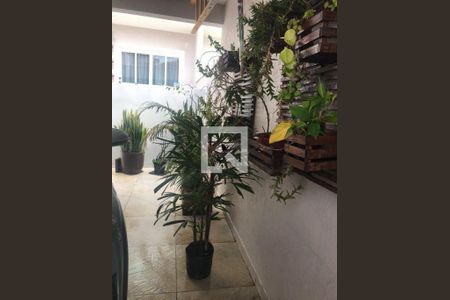 Casa à venda com 3 quartos, 110m² em Vila Carrão, São Paulo