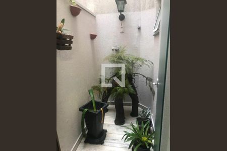 Casa à venda com 3 quartos, 110m² em Vila Carrão, São Paulo