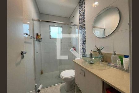 Casa à venda com 4 quartos, 250m² em Vila Carrão, São Paulo