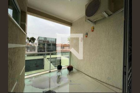 Casa à venda com 4 quartos, 250m² em Vila Carrão, São Paulo