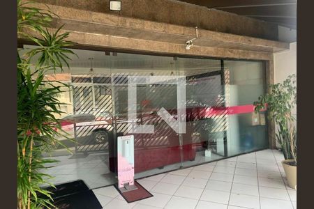 Casa à venda com 11 quartos, 526m² em Vila Matilde, São Paulo