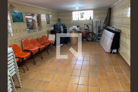 Casa à venda com 3 quartos, 210m² em Vila Carrão, São Paulo