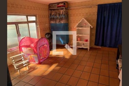 Casa à venda com 3 quartos, 210m² em Vila Carrão, São Paulo