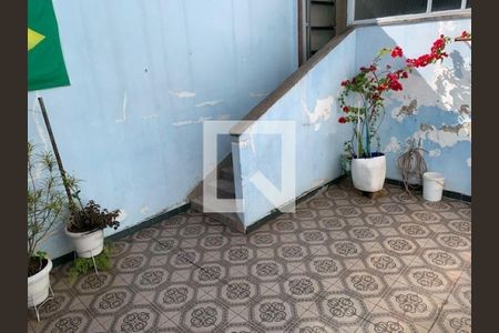 Casa à venda com 3 quartos, 210m² em Vila Carrão, São Paulo