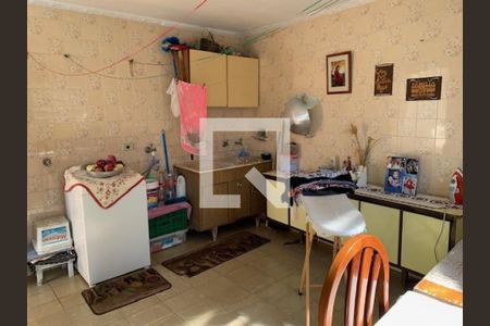 Casa à venda com 3 quartos, 210m² em Vila Carrão, São Paulo