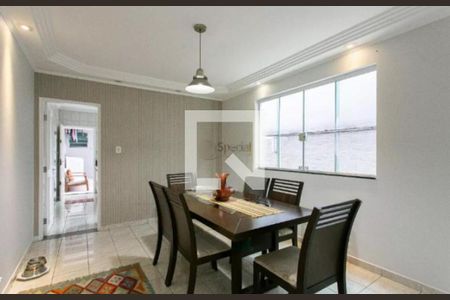 Casa à venda com 3 quartos, 162m² em Jardim Textil, São Paulo