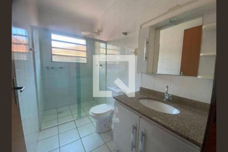 Casa à venda com 3 quartos, 159m² em Vila Carrão, São Paulo