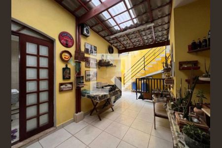 Casa à venda com 3 quartos, 435m² em Vila Carrão, São Paulo