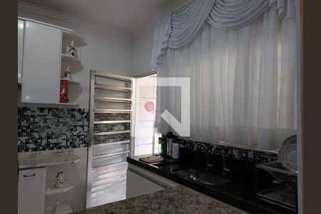 Casa à venda com 2 quartos, 120m² em Vila Carrão, São Paulo