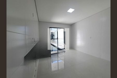 Casa à venda com 3 quartos, 135m² em Vila Carrão, São Paulo