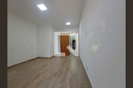 Casa à venda com 3 quartos, 135m² em Vila Carrão, São Paulo