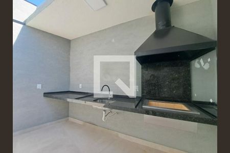 Casa à venda com 3 quartos, 135m² em Vila Carrão, São Paulo