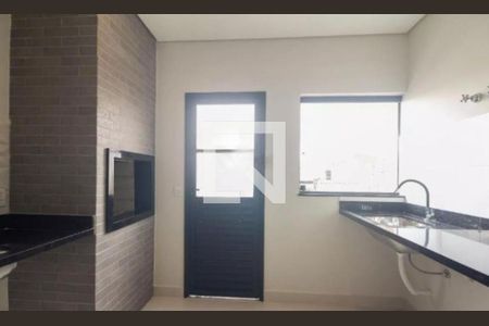 Casa à venda com 3 quartos, 149m² em Vila Santa Isabel, São Paulo