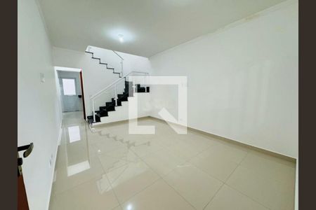 Casa à venda com 3 quartos, 110m² em Jardim Record, São Paulo