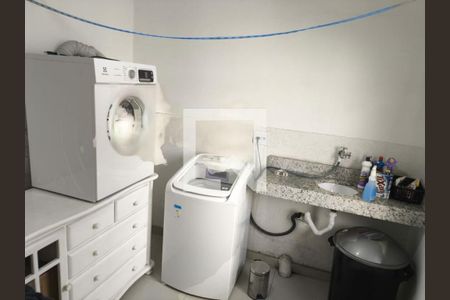 Casa à venda com 4 quartos, 400m² em Vila Gomes Cardim, São Paulo