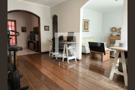 Casa à venda com 4 quartos, 400m² em Vila Gomes Cardim, São Paulo