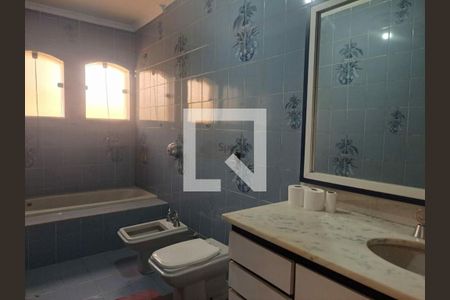 Casa à venda com 4 quartos, 280m² em Vila Carrão, São Paulo