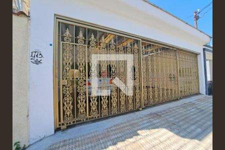 Casa à venda com 4 quartos, 280m² em Vila Carrão, São Paulo