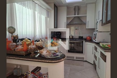 Casa à venda com 3 quartos, 340m² em Vila Santa Isabel, São Paulo