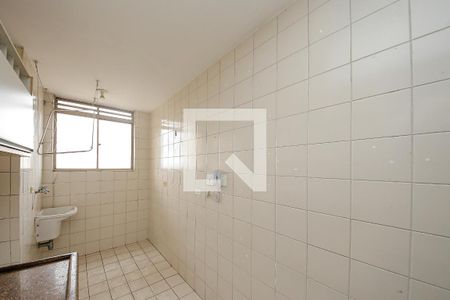 Cozinha de apartamento à venda com 2 quartos, 60m² em Vila Ivone, São Paulo