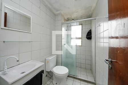 Banheiro de apartamento à venda com 2 quartos, 60m² em Vila Ivone, São Paulo