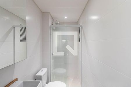 Banheiro Social de kitnet/studio para alugar com 1 quarto, 32m² em Campo Comprido, Curitiba