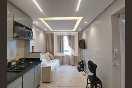 Sala de apartamento para alugar com 2 quartos, 33m² em Socorro, São Paulo