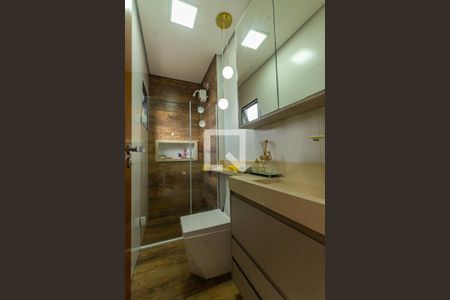 Banheiro  de apartamento à venda com 2 quartos, 45m² em Jardim Textil, São Paulo