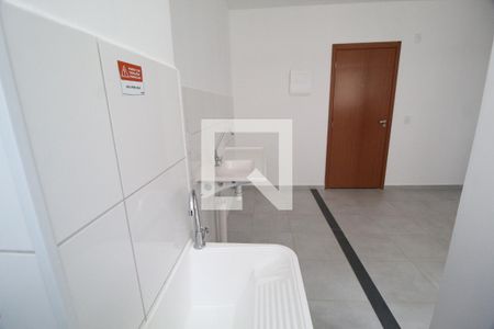 Cozinha de apartamento para alugar com 2 quartos, 47m² em Shopping Park, Uberlândia