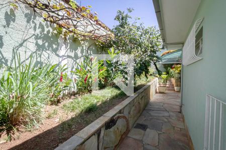 Quintal de casa à venda com 5 quartos, 1000m² em Bandeirantes (pampulha), Belo Horizonte