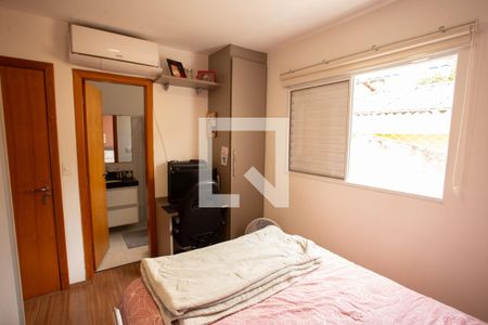 QUARTO 1 de casa à venda com 2 quartos, 68m² em Vila Aurora (zona Norte), São Paulo