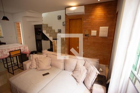 SALA de casa à venda com 2 quartos, 68m² em Vila Aurora (zona Norte), São Paulo