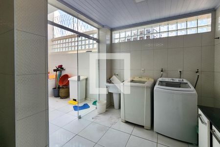 Lavanderia de casa à venda com 2 quartos, 366m² em Nova Petrópolis, São Bernardo do Campo