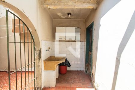 Lavanderia de casa à venda com 4 quartos, 269m² em Vila Monumento, São Paulo
