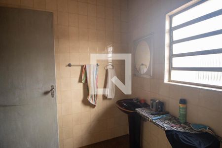Banheiro de casa à venda com 2 quartos, 100m² em Vila Constança, São Paulo