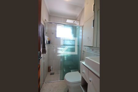 Banheiro de apartamento à venda com 2 quartos, 75m² em Centro, Canoas