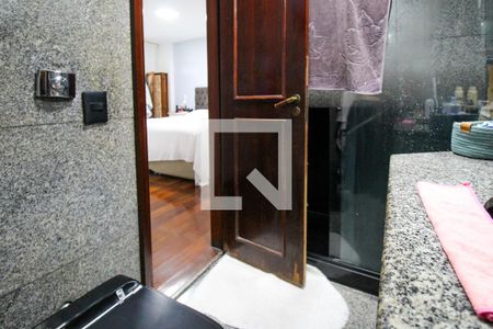 Suíte 1 - Banheiro de apartamento à venda com 4 quartos, 173m² em Barra da Tijuca, Rio de Janeiro
