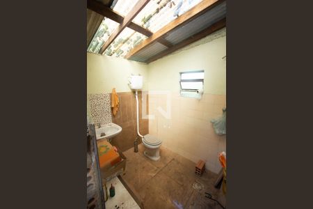 Banheiro do quiosque de casa à venda com 3 quartos, 70m² em São Luís, Canoas