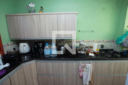 Cozinha de casa à venda com 3 quartos, 70m² em São Luís, Canoas