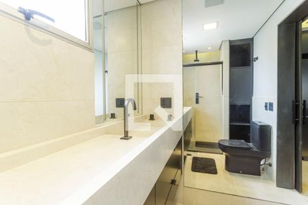 Banheiro de apartamento para alugar com 1 quarto, 64m² em Vila Nova Conceição, São Paulo