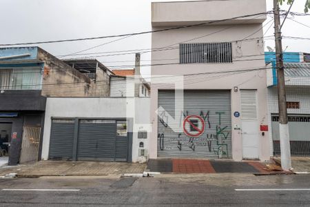 Fachada de casa à venda com 3 quartos, 262m² em Vila Nogueira, Diadema